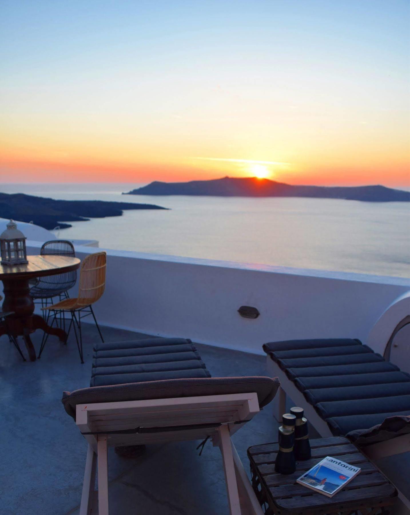 Revelis & Canava Apartment Fira (Santorini)