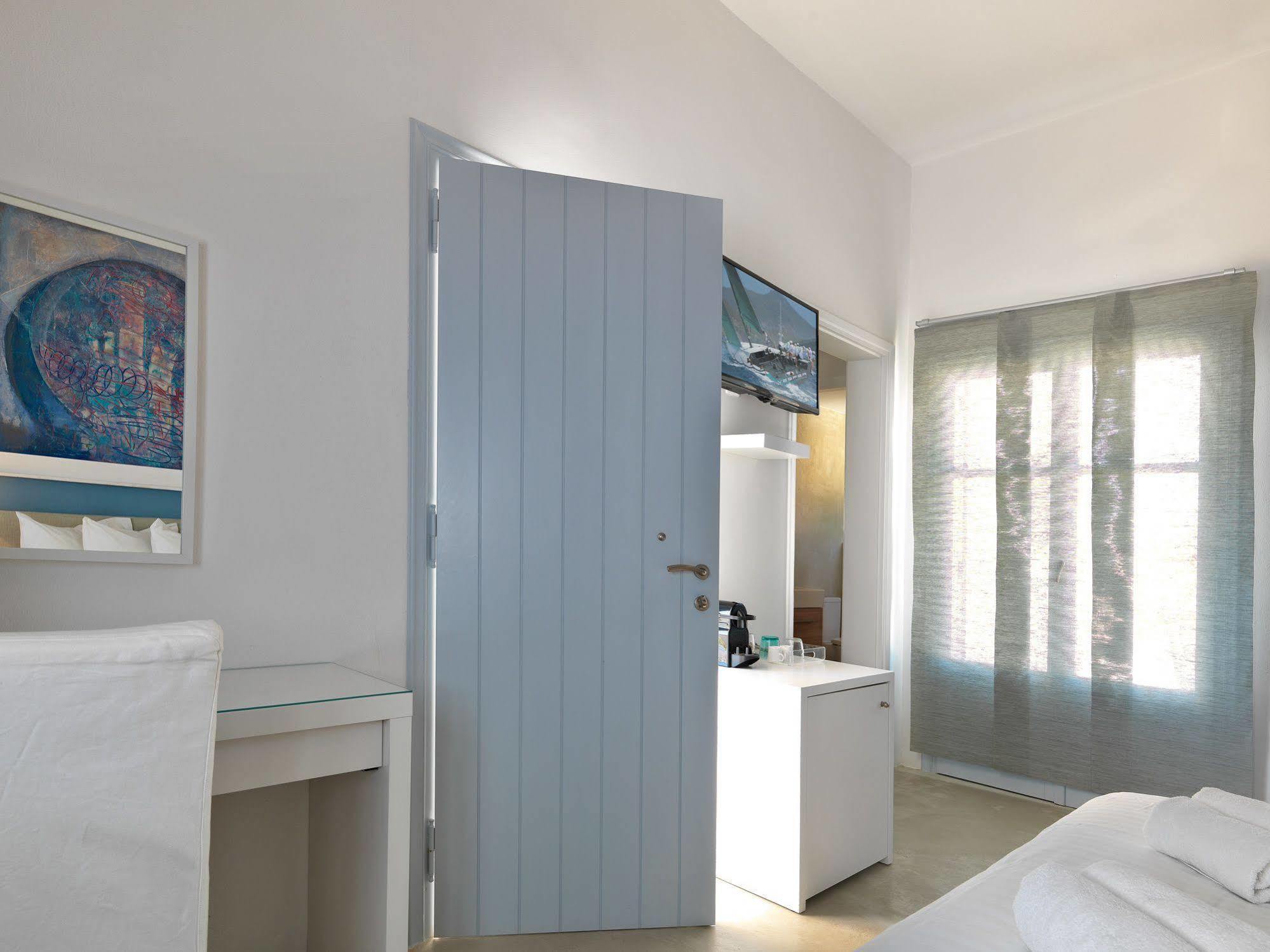 Bonatsa Beach House Hotel 3*