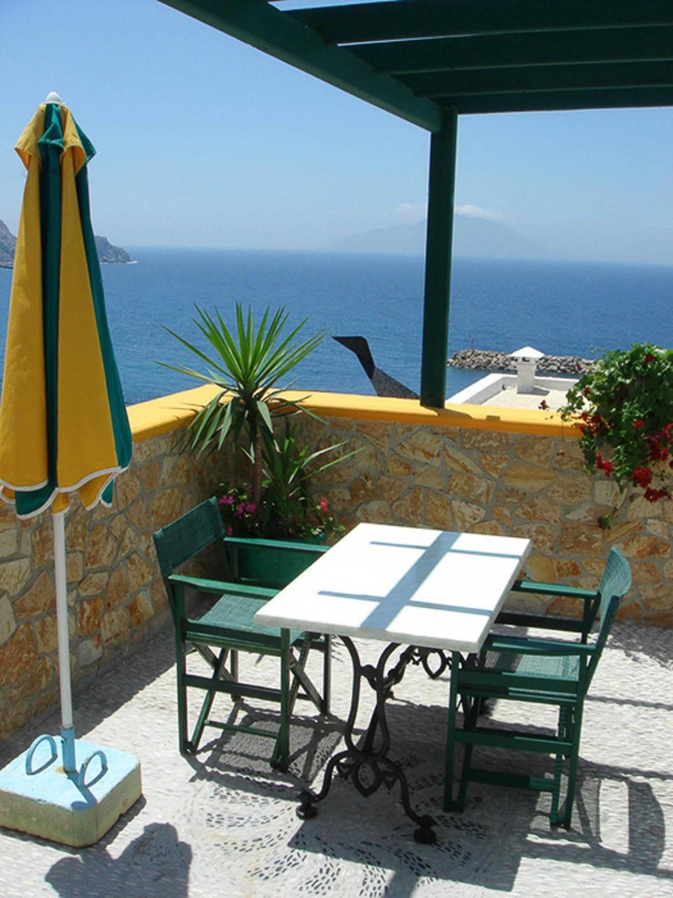 Hotel View Foinikion