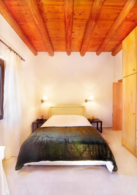 Villa Zourva Villa *