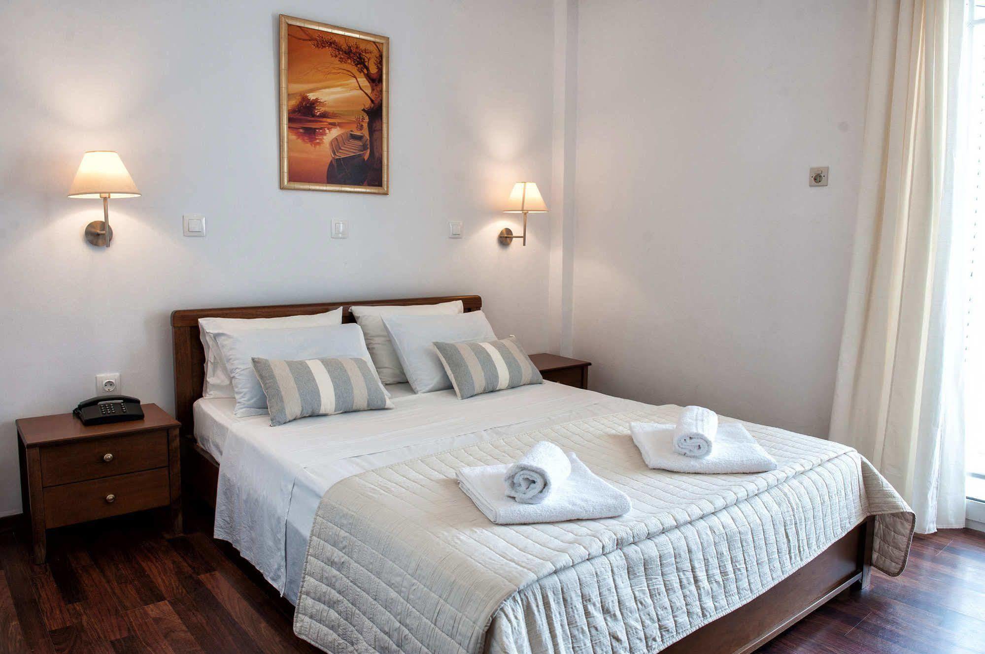 Golden Hotel 3*