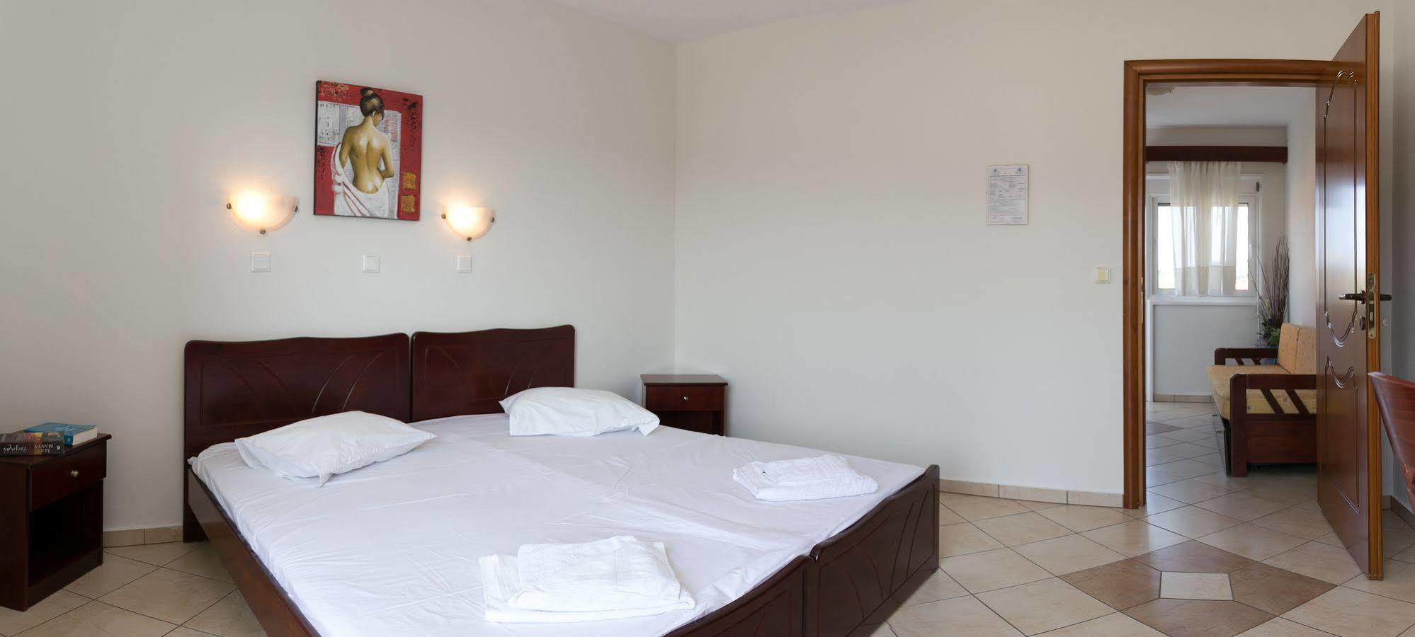 Lina Apartments Potos