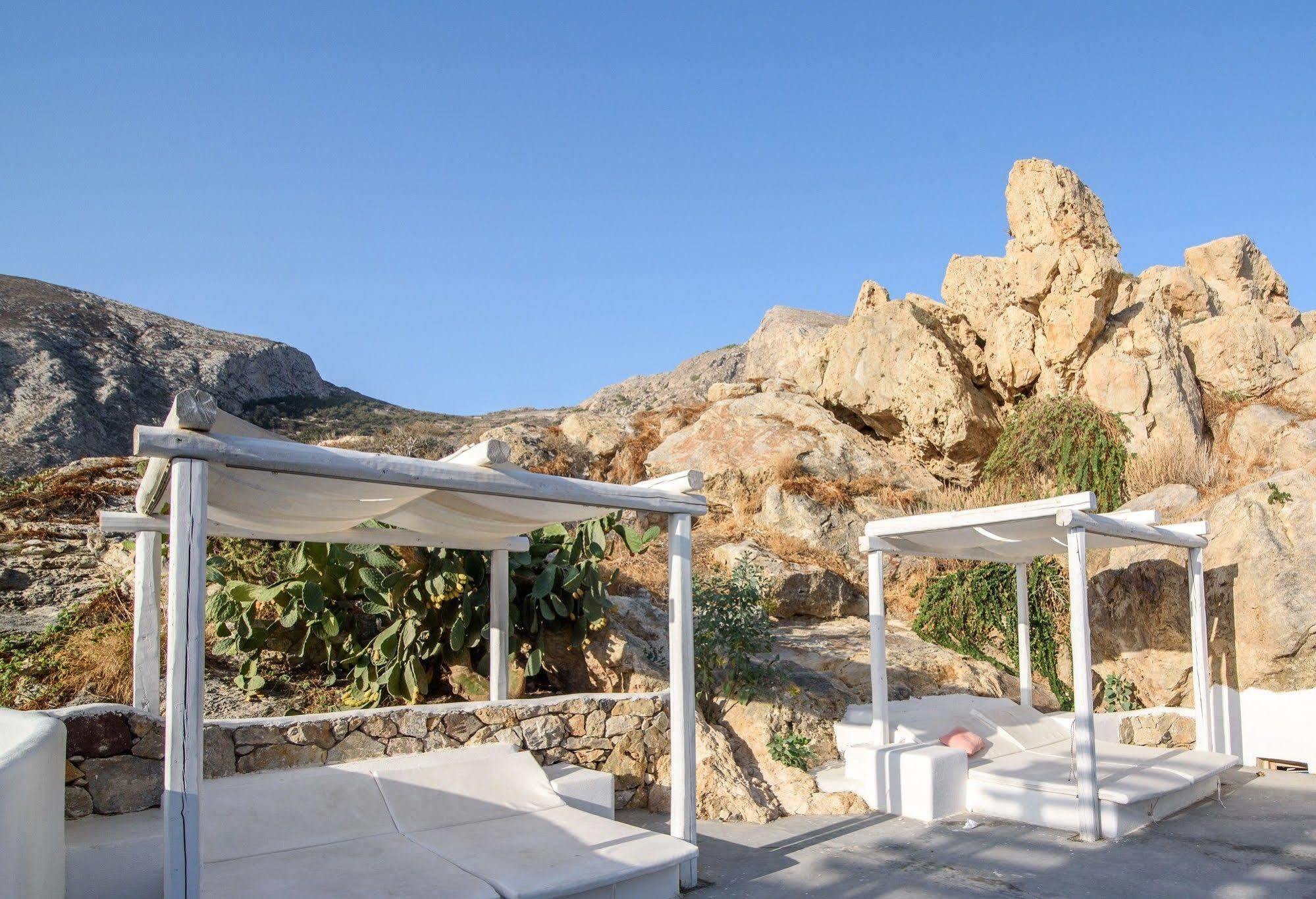 Hotel Iris Boutique Kamari (Santorini)