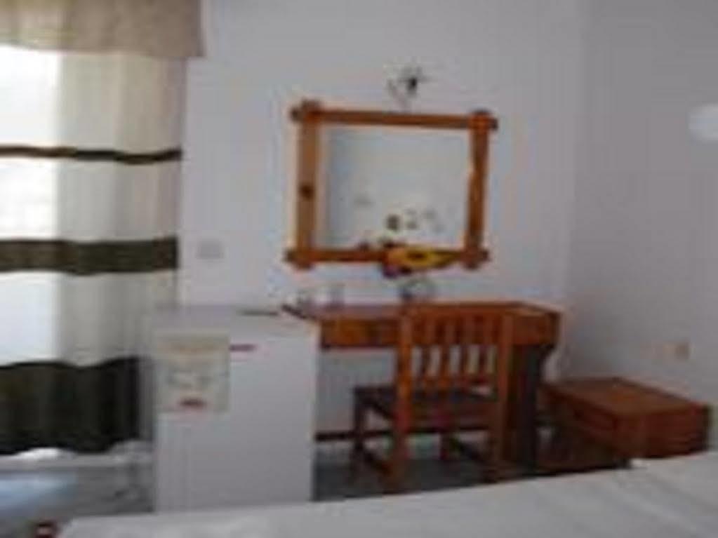 Antonis Hotel 2*