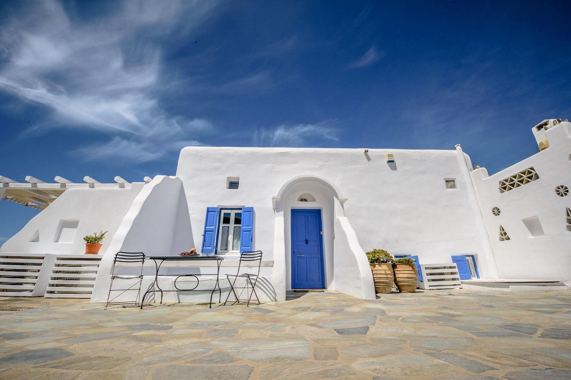 Mykonos Art Kanakia