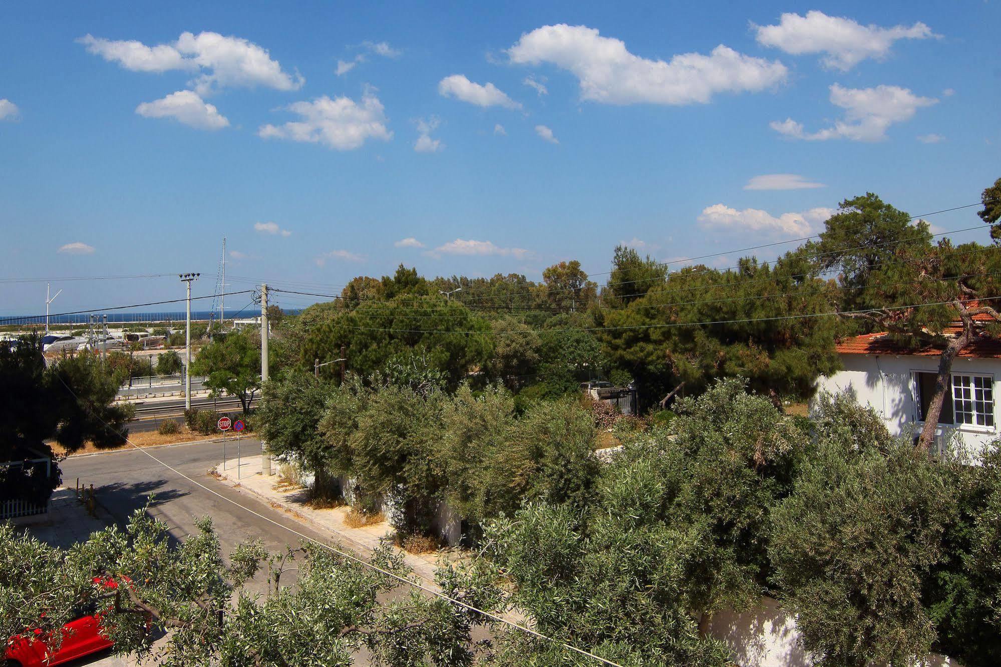 Glyfada Seaside Holiday home *