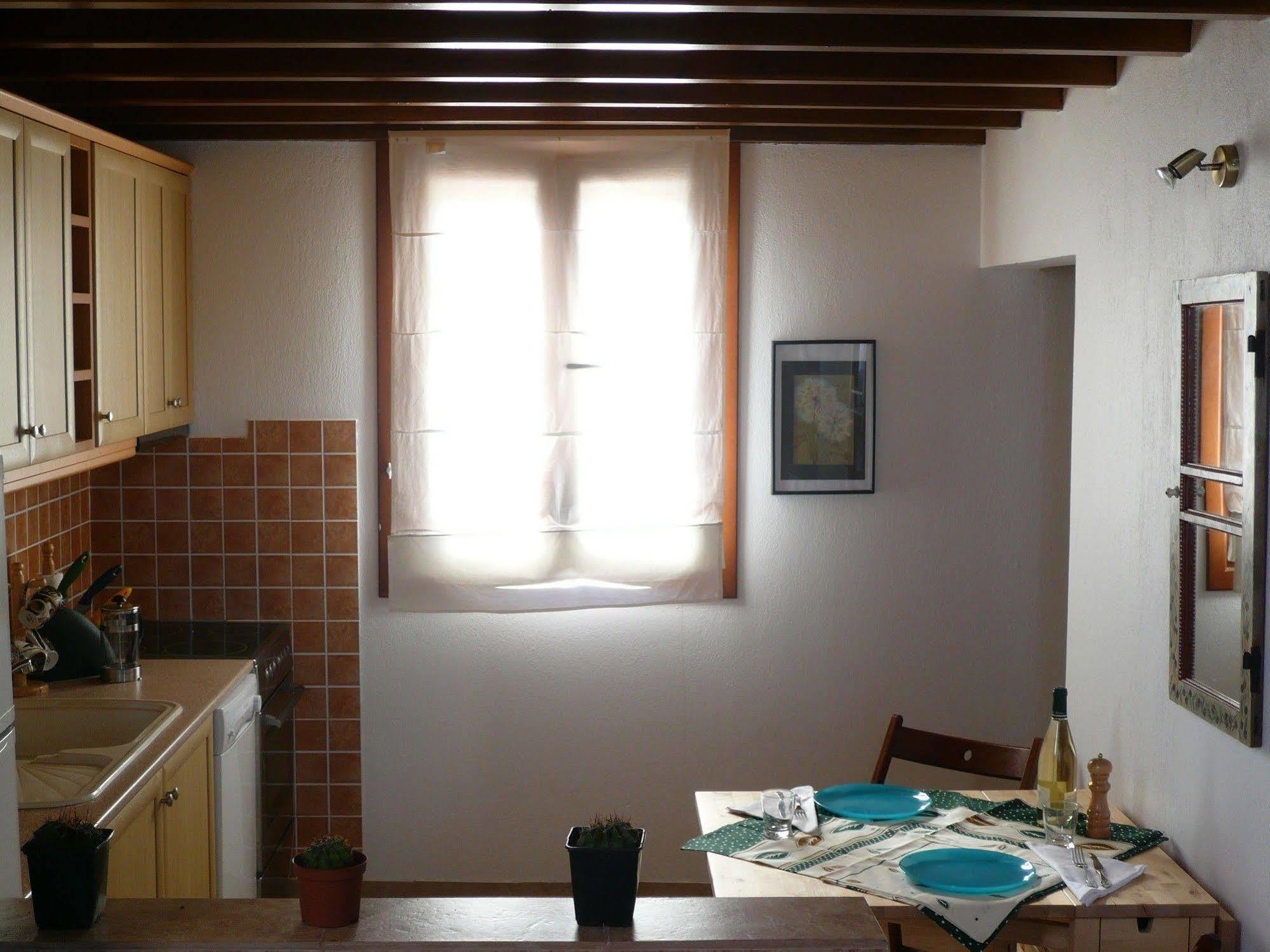 Skopelos Country *