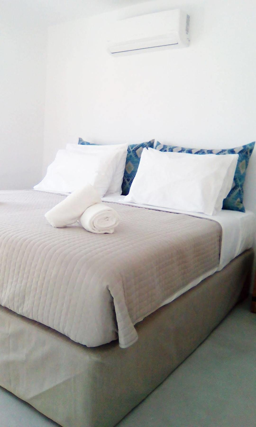 Mykonos Gemm