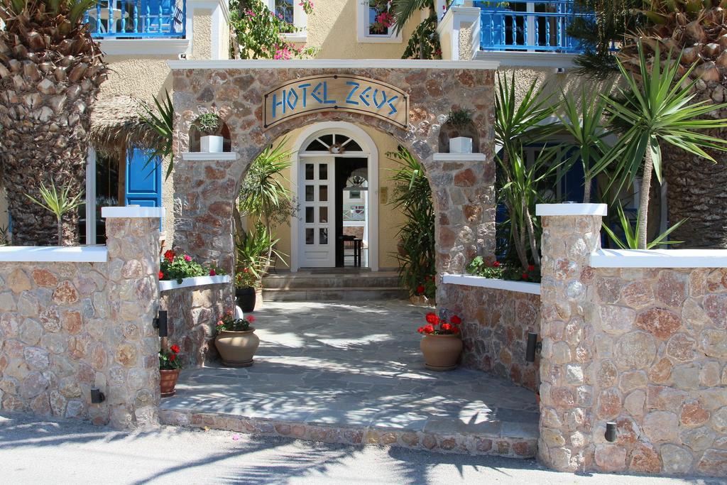 Aparthotel Zeus