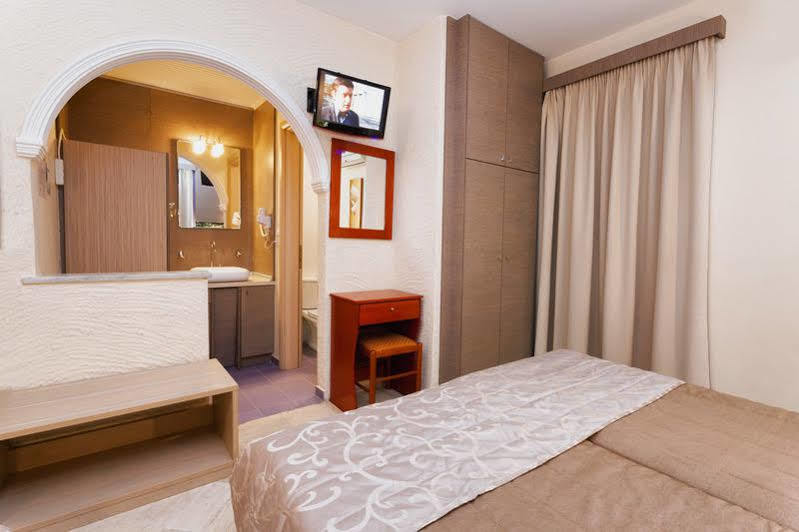 Hotel Planos Beach Aparthotel 3*