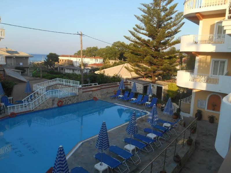 Hotel Planos Beach Aparthotel