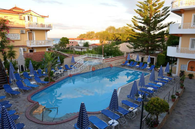 Hotel Planos Beach Aparthotel 3*