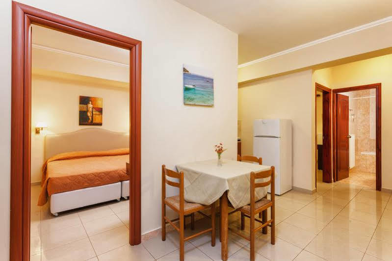 Hotel Planos Beach Aparthotel 3*