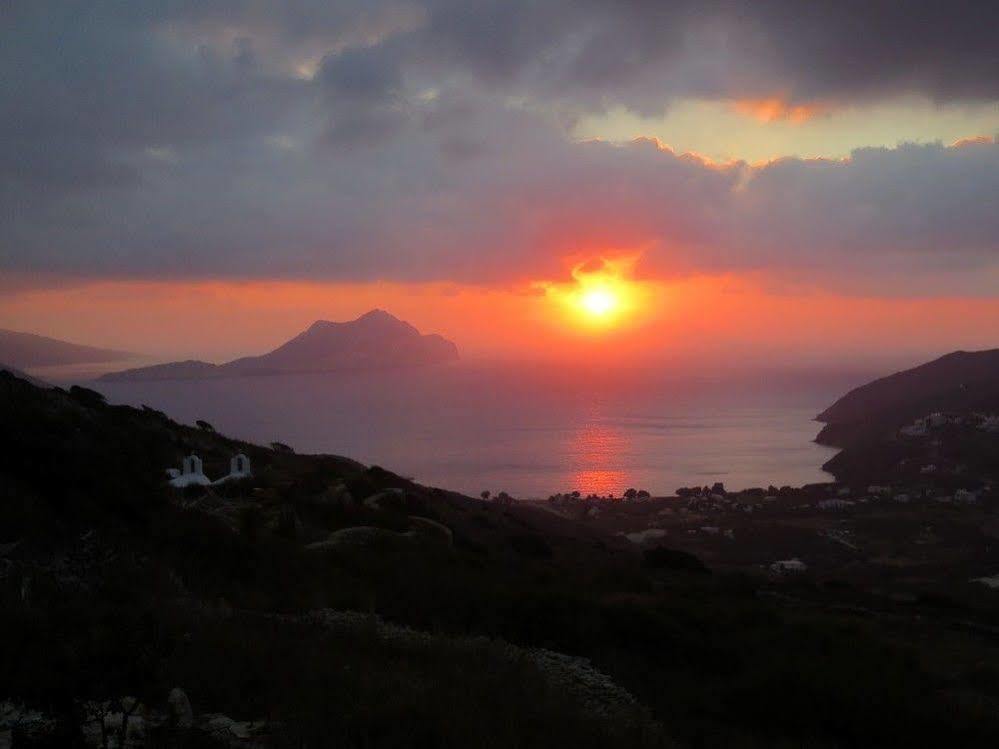 Kaminaki Amorgos & Tholaria