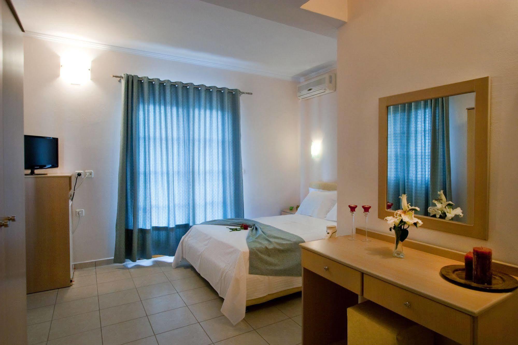 Aparthotel Konstantinos 2*