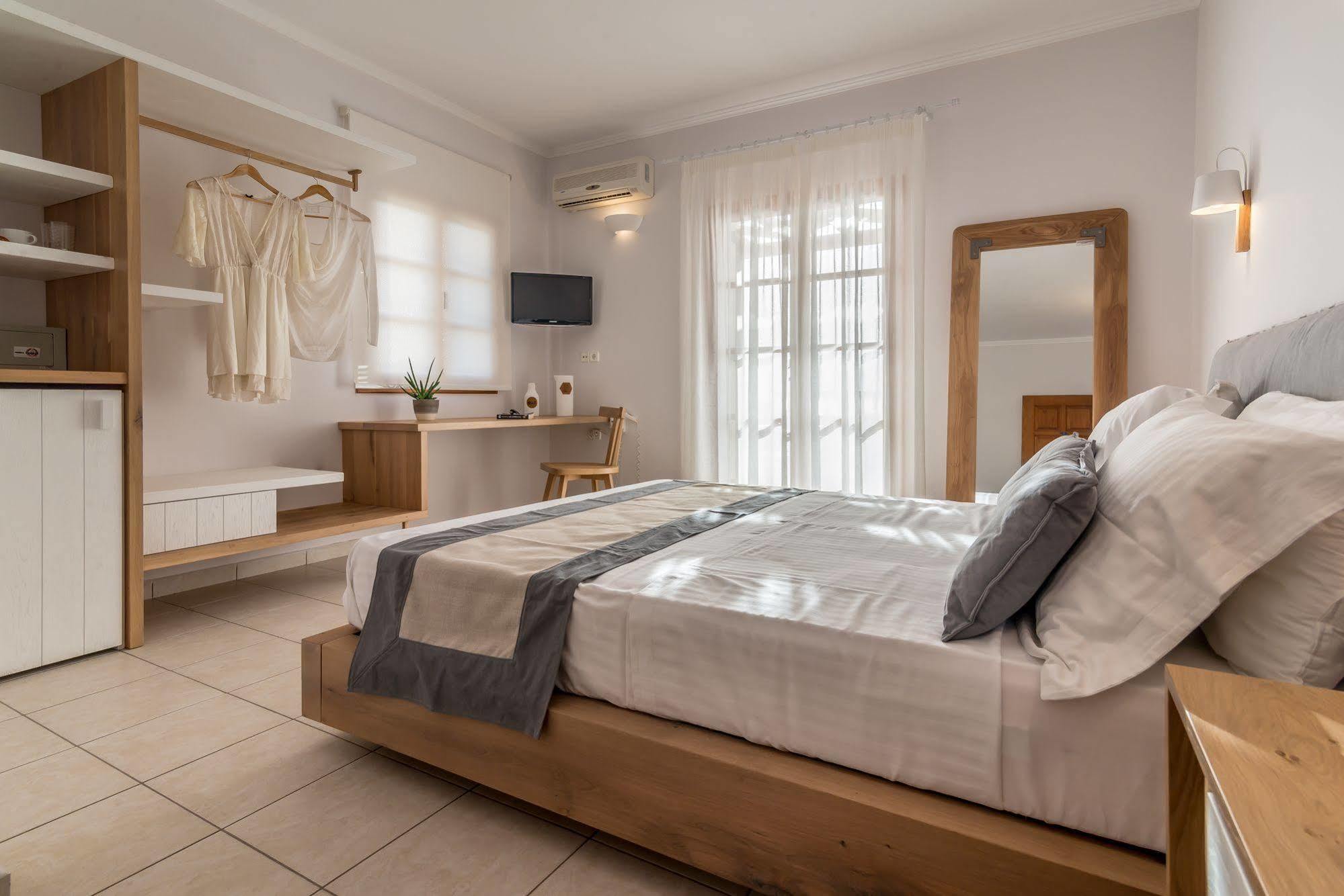 Aparthotel Konstantinos Adamantas (Milos)