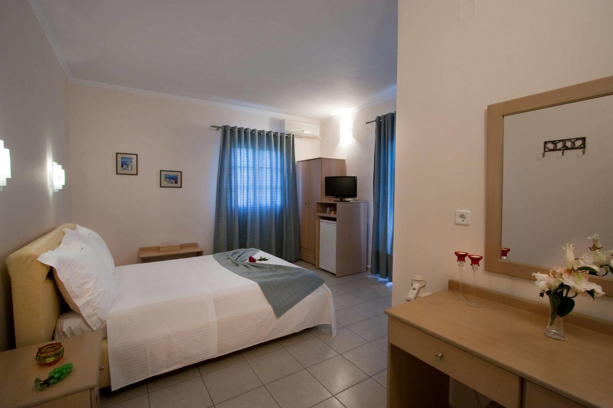 Aparthotel Konstantinos Adamantas (Milos)