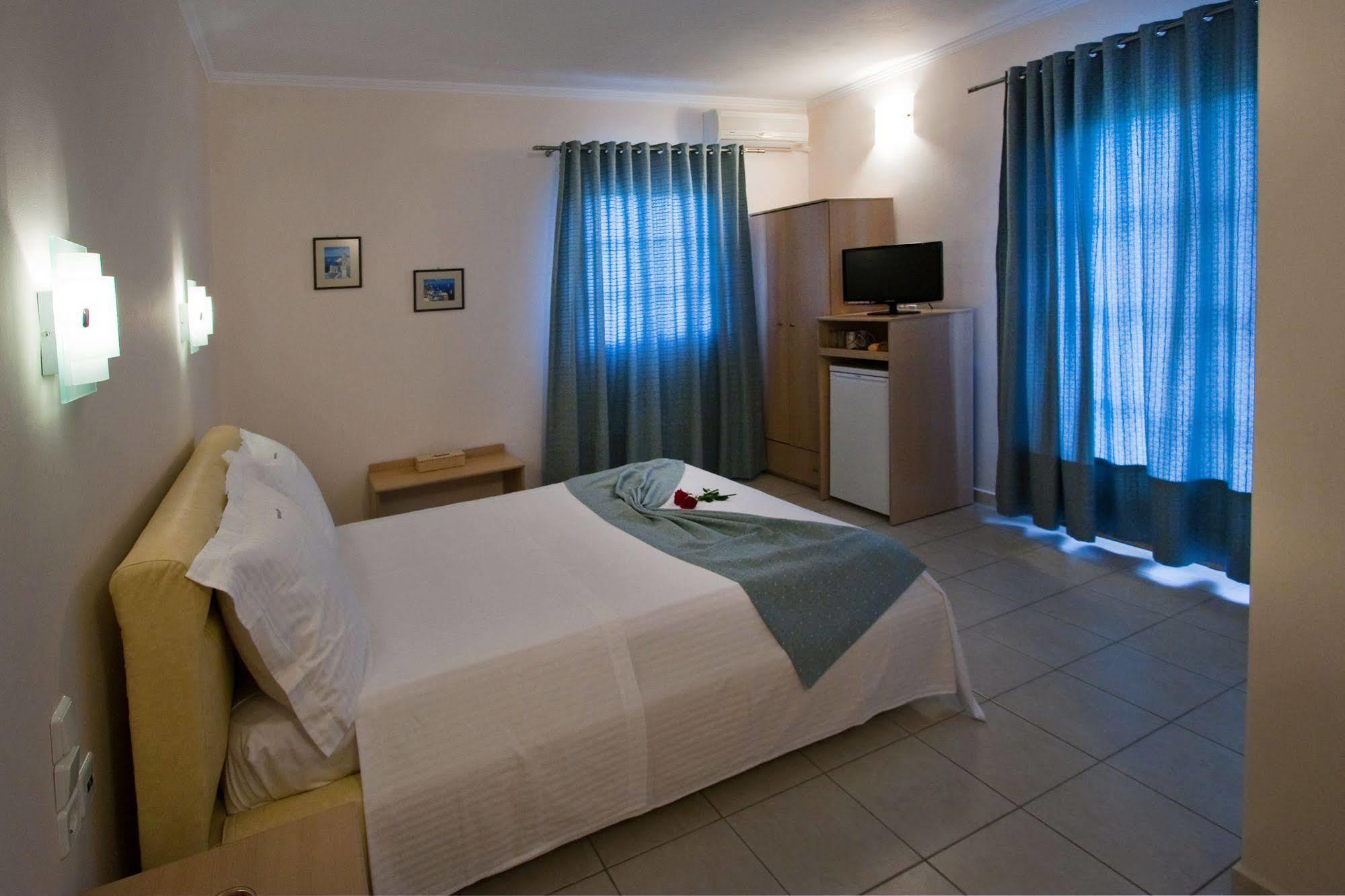 Aparthotel Konstantinos