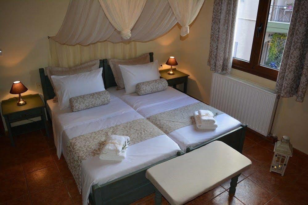 Elianthos 3*