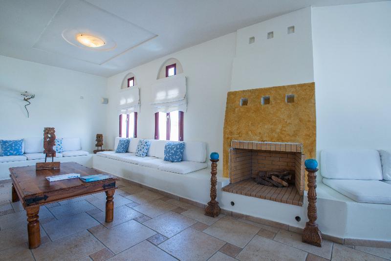 Naxos Palace Hotel 4*