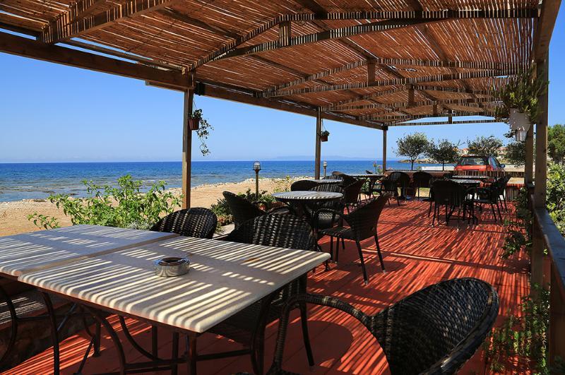 Xenios 2* Agios Nikolaos (Mani)