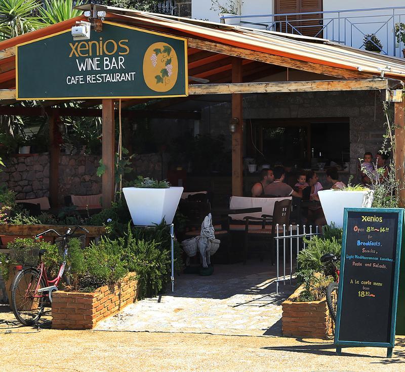 Hotel Xenios
