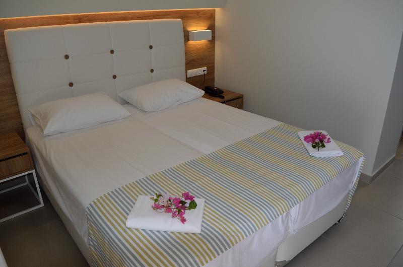 Fevro Hotel Agia Galini (Crete)