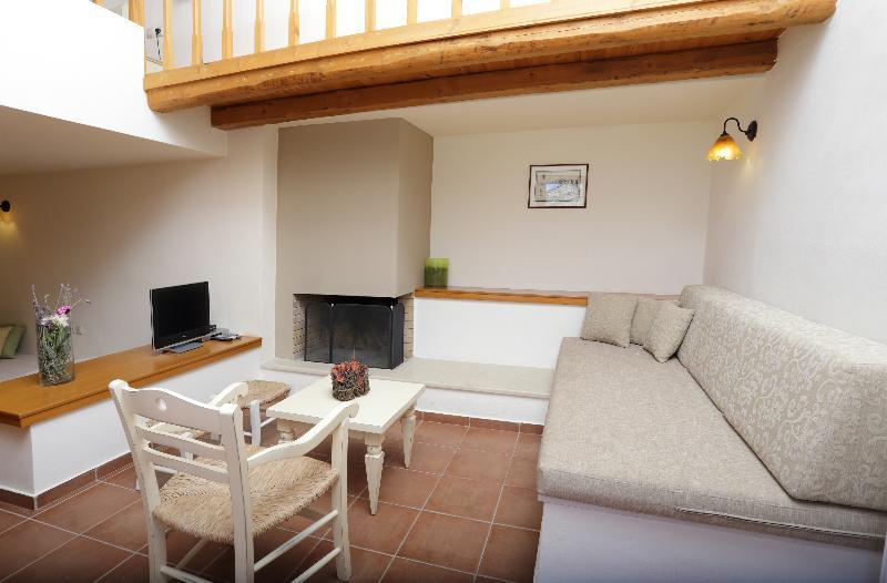 Hotel - Mourtzanakis Achlada