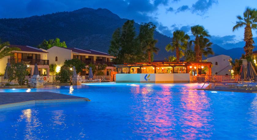 Golden Coast & Hotel Marathon (Attica)
