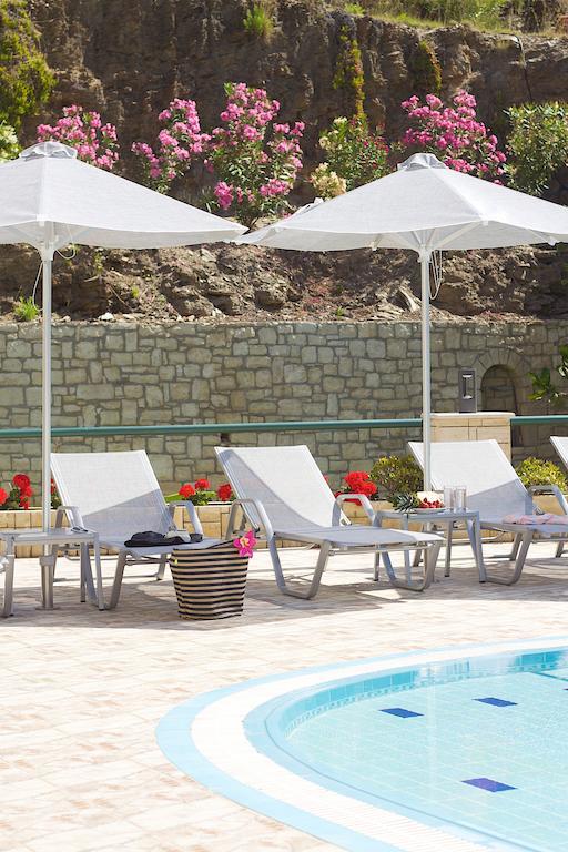 Amalia Aparthotel 3*