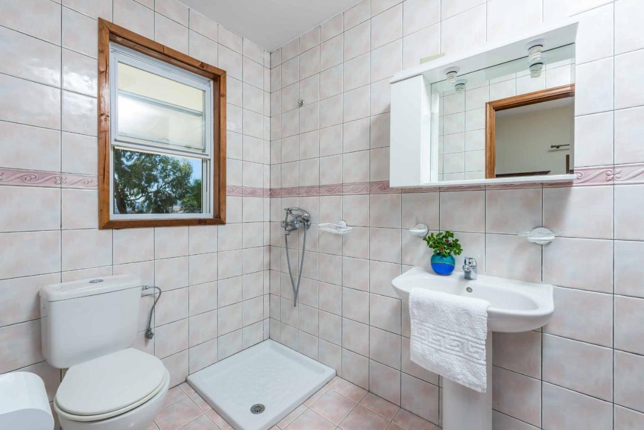 Zizi Sea View Villa