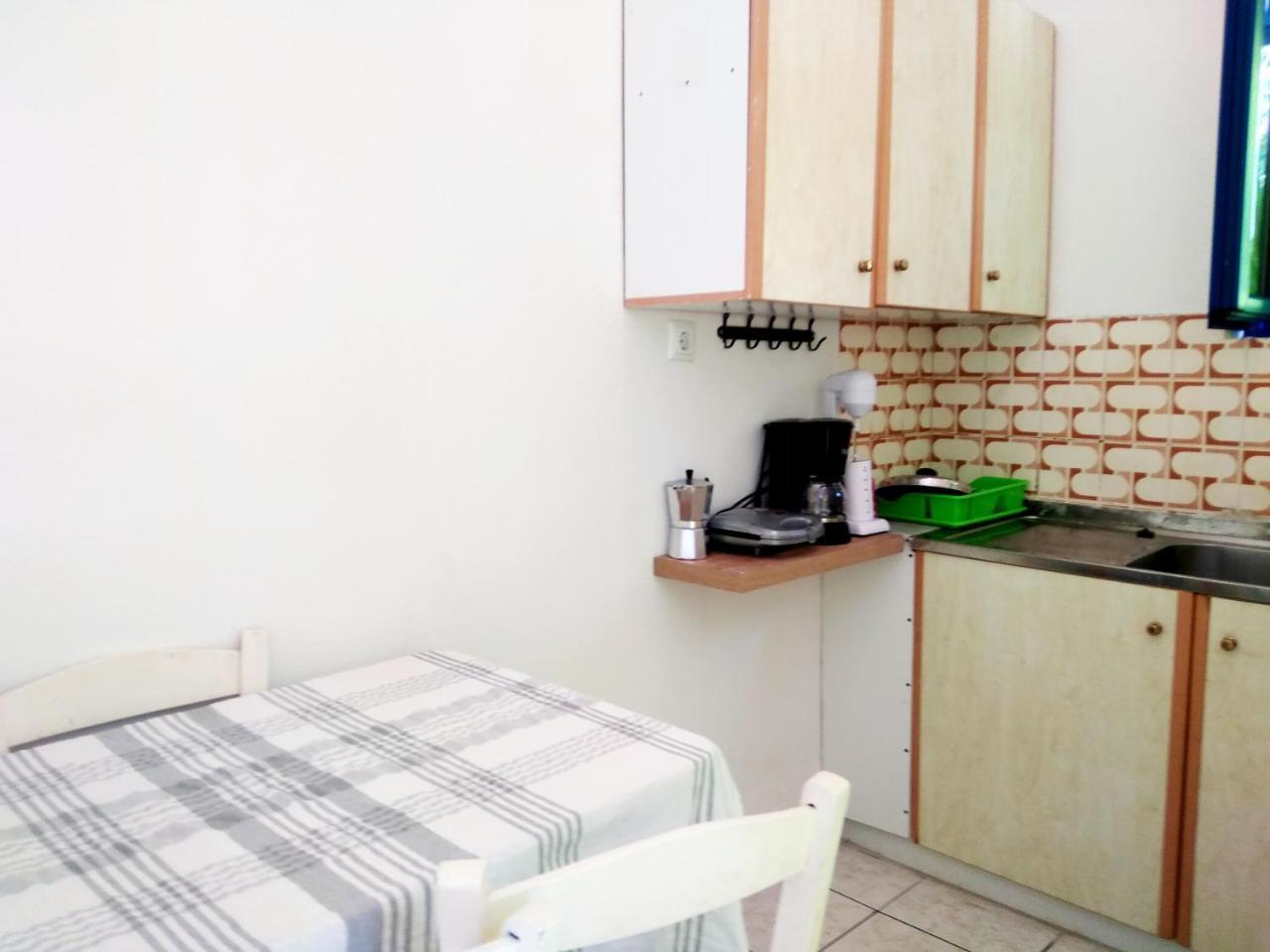 Sarantakis Apartment