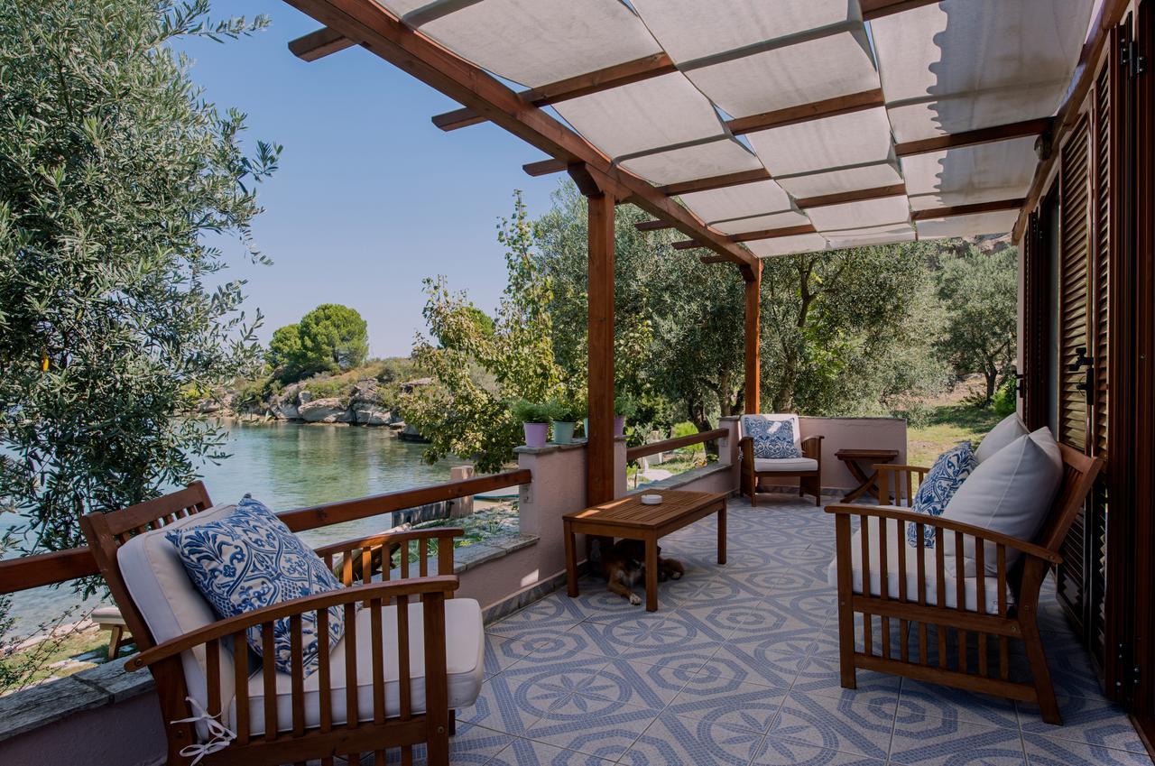 House Onar Country house Diaporos