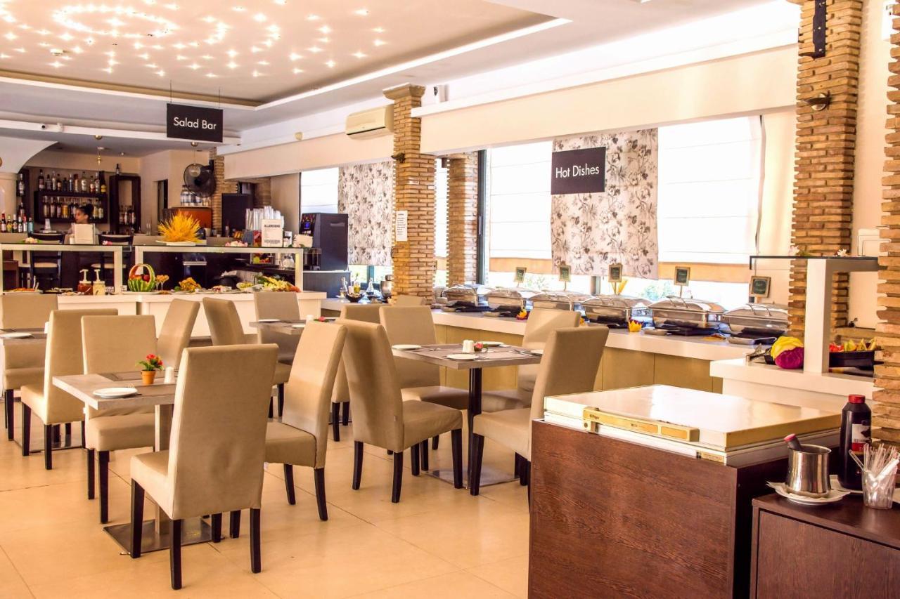 Zante Plaza &