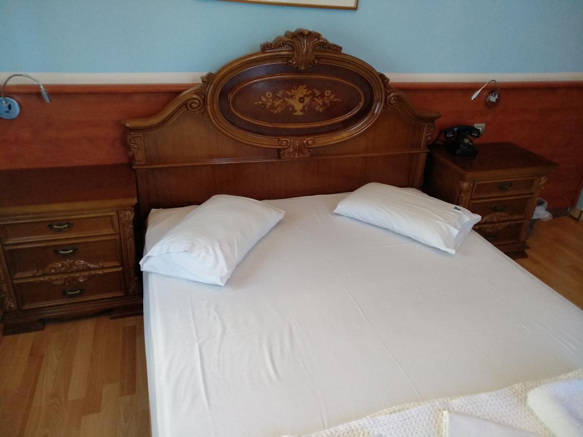 Diethnes Hotel