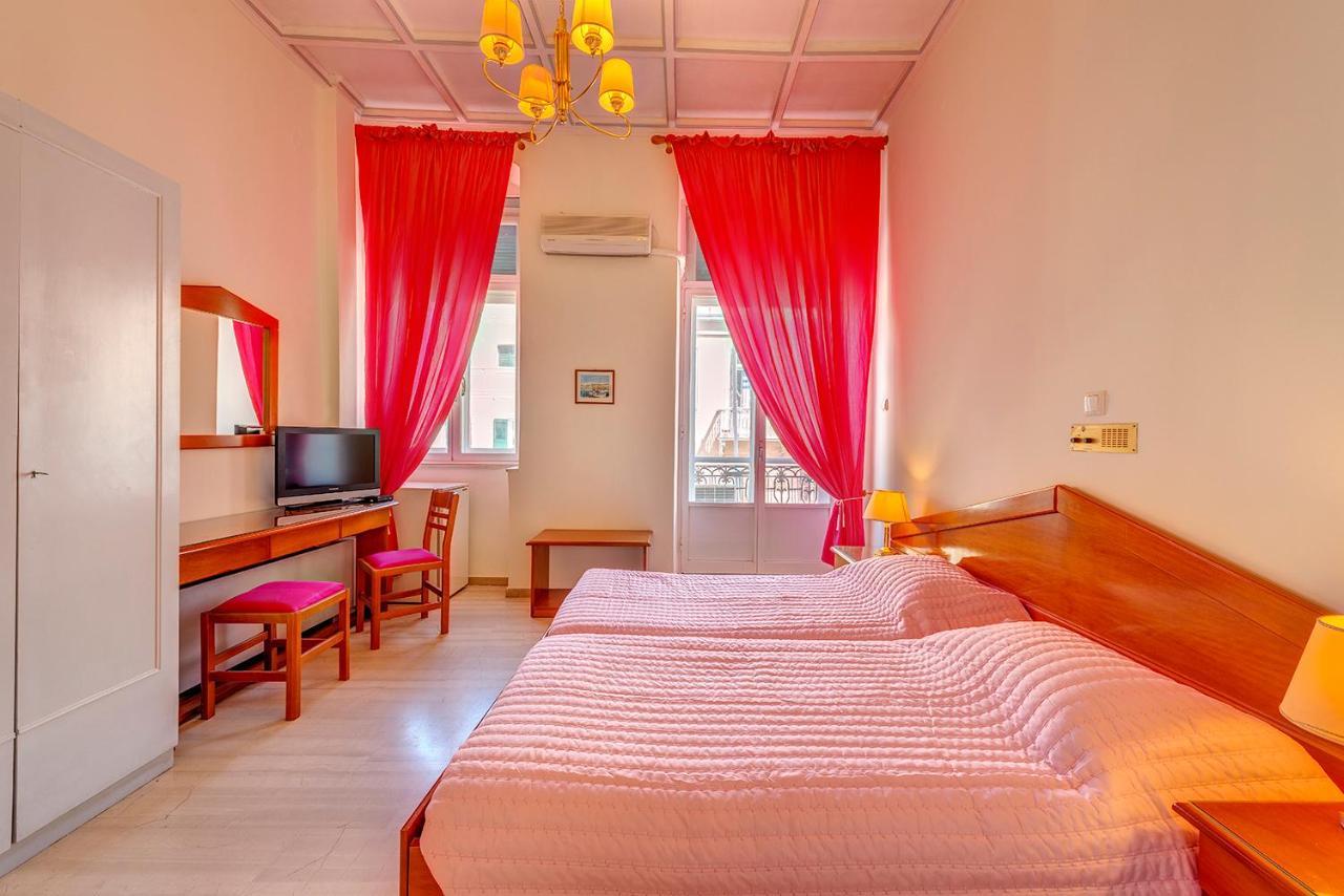 Hotel Halaris
