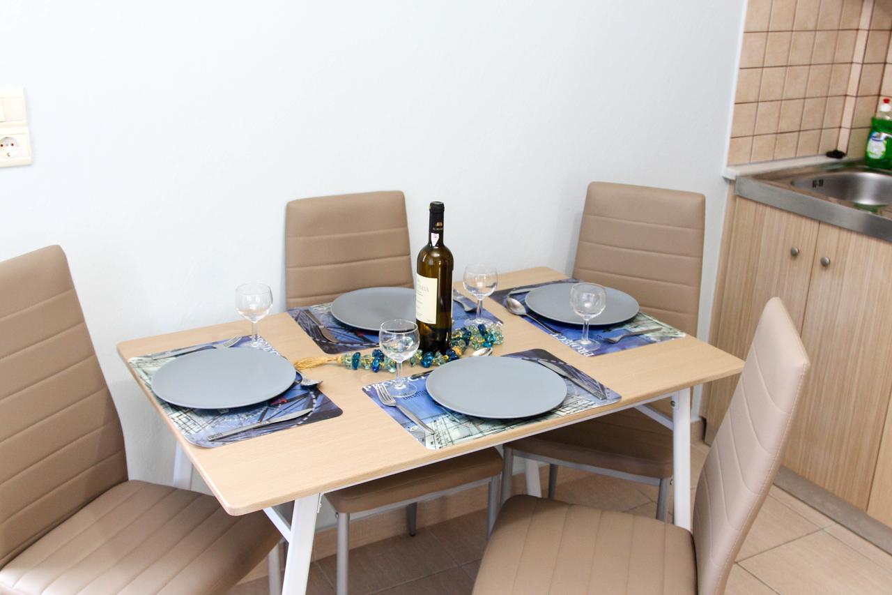 Avra Apartment