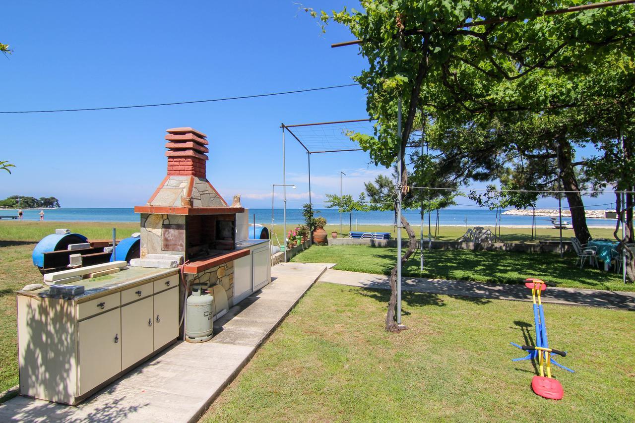 Apartment Avra