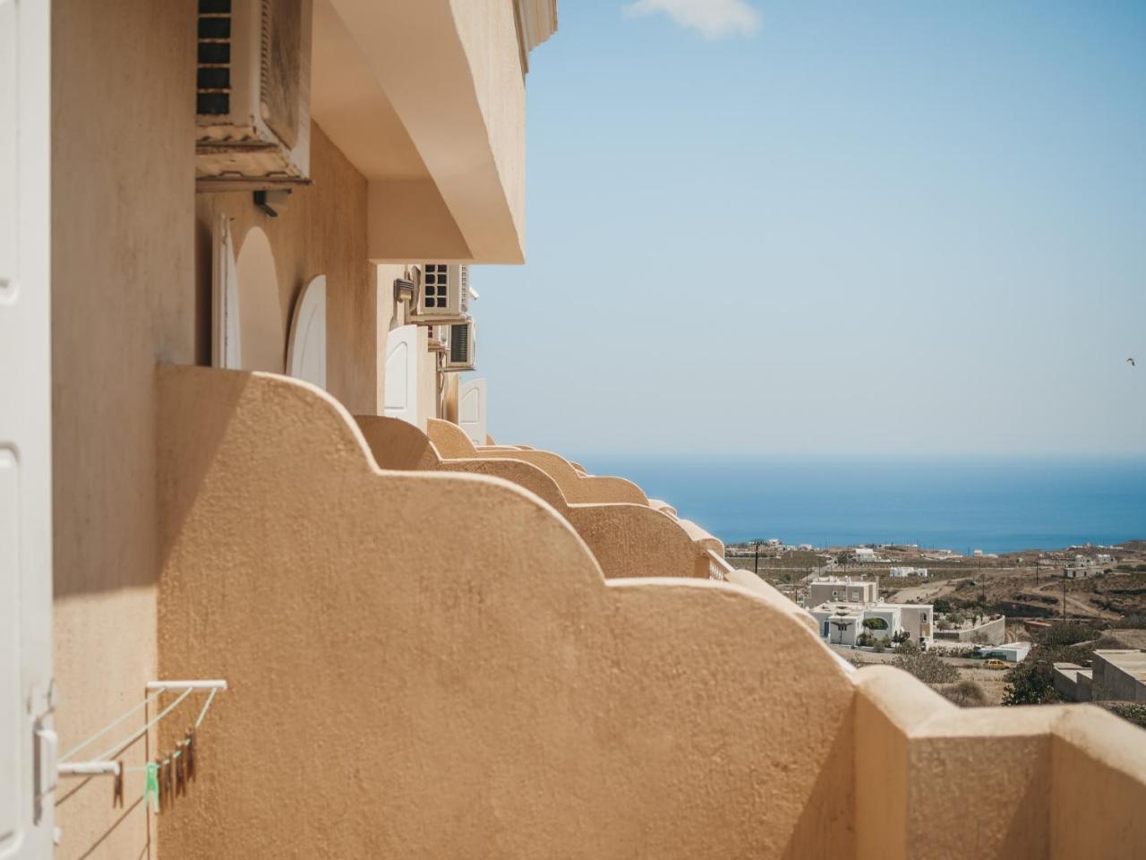 Blue Horizon Apartment Fira (Santorini)