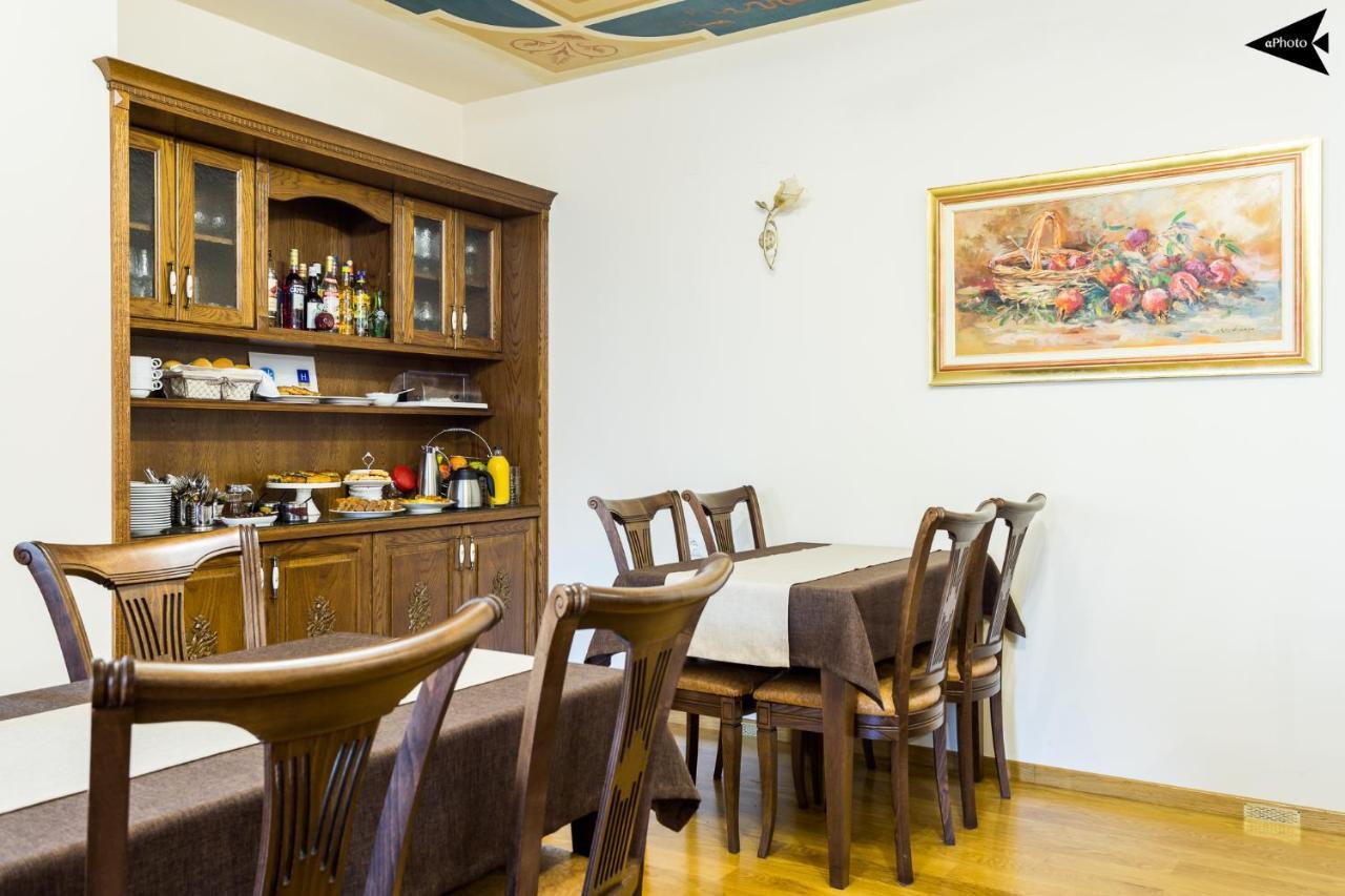 Paroraia Guest house 4*
