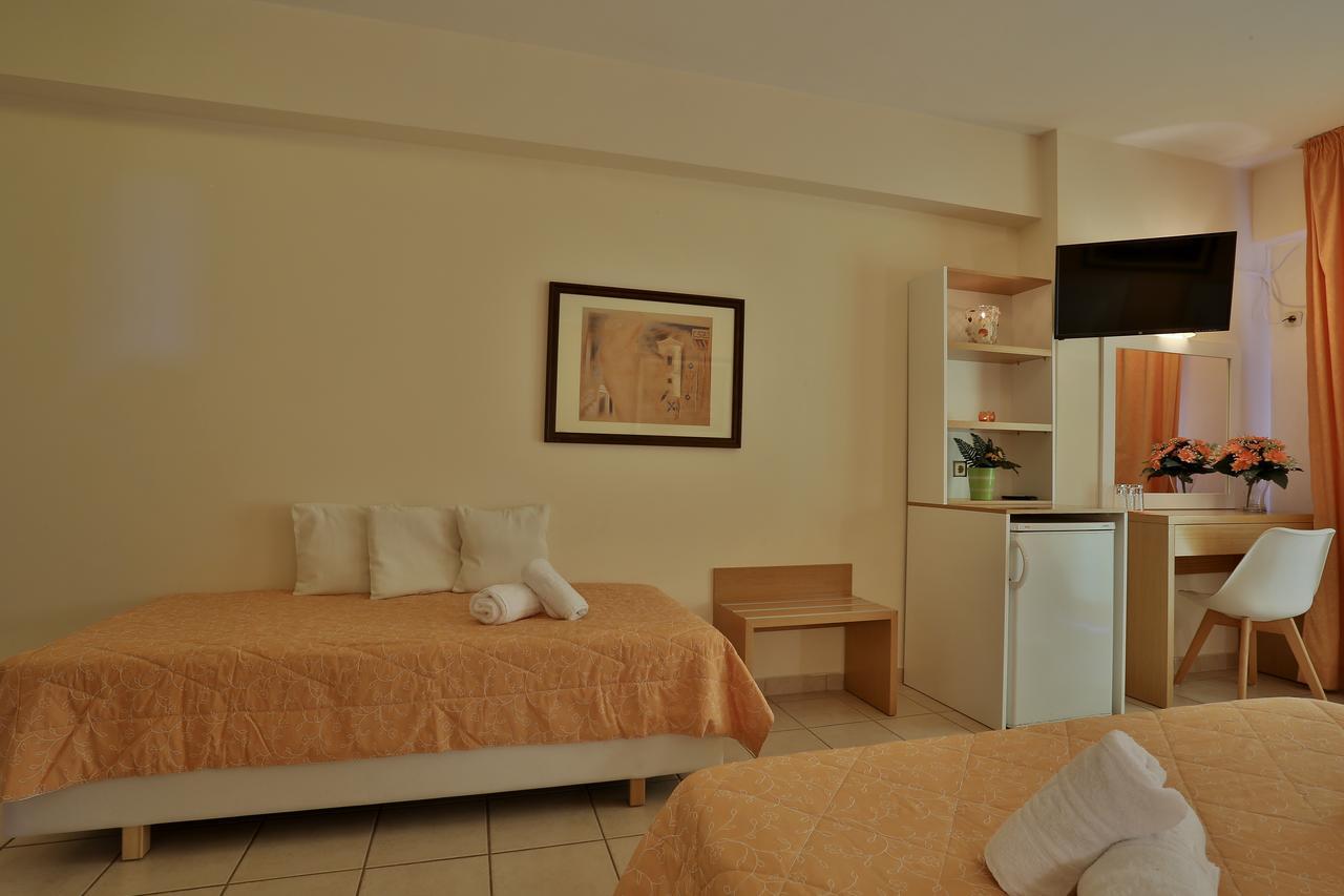 Ilion Hotel 2*