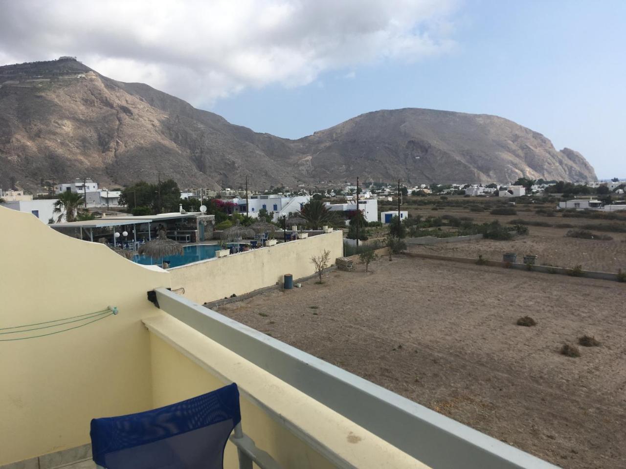 Sea Side 2* Perivolos (Santorini)