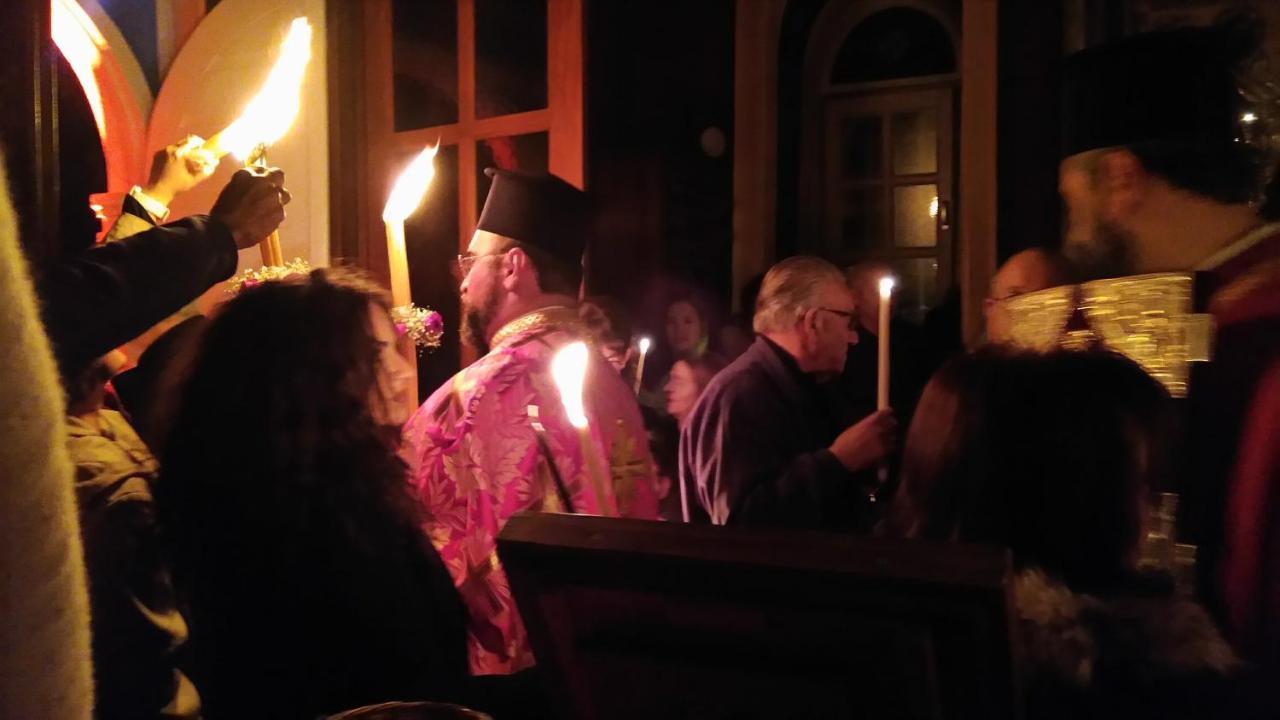 Akti Miaouli Vari (Syros)