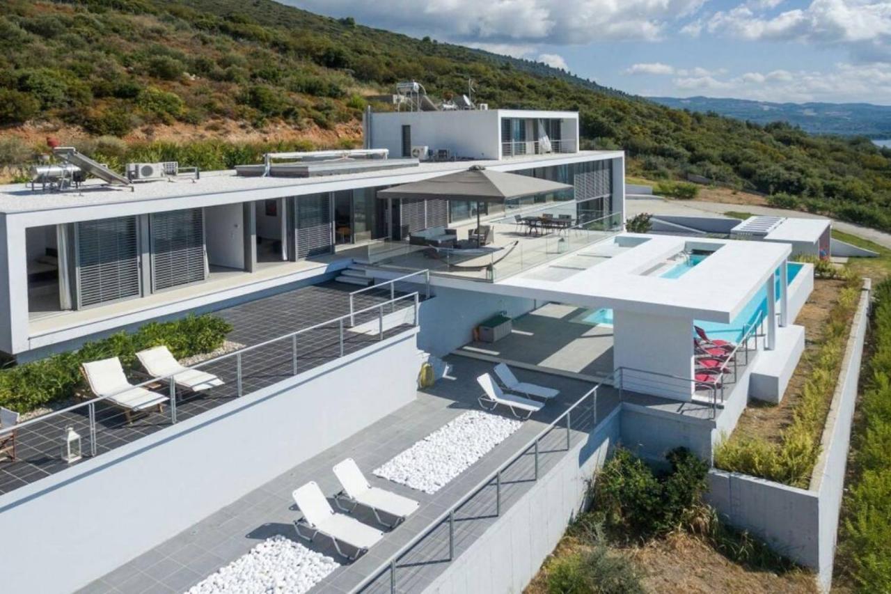 Villa Unique Luxury Sea Side Evia Edipsos