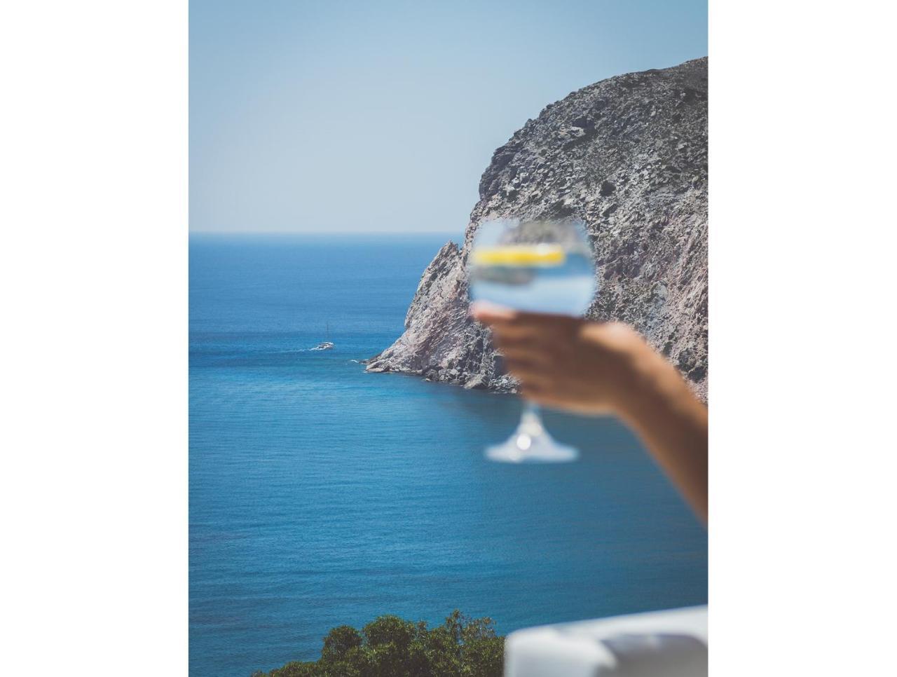 Psaravolada Milos