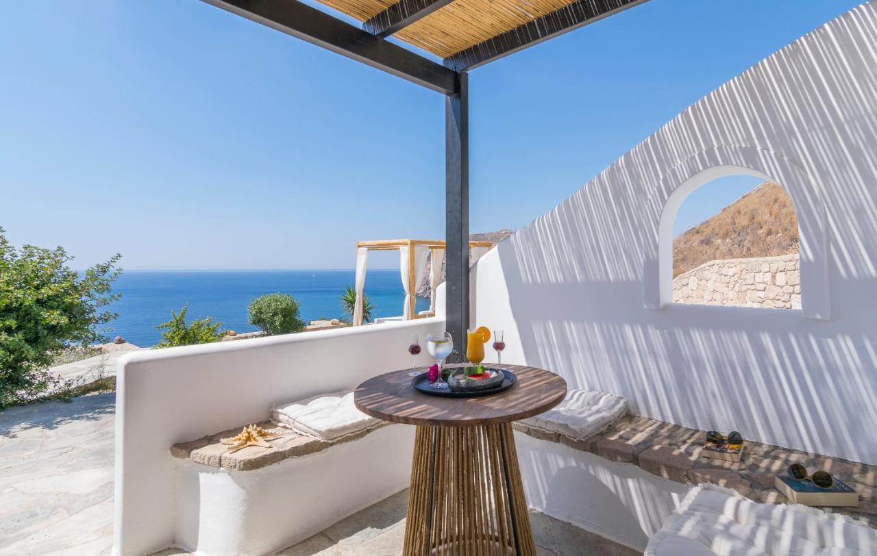 Psaravolada Milos Hotel