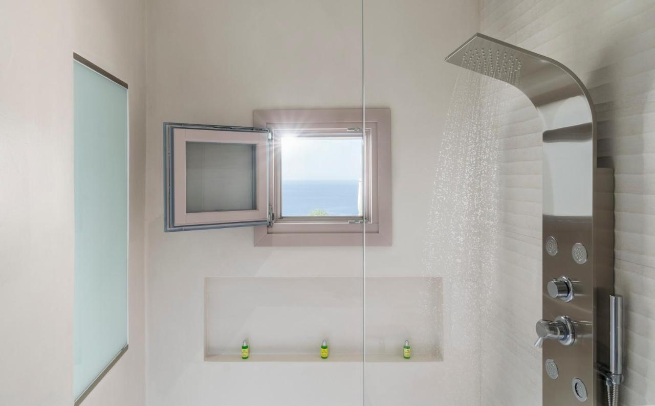 Psaravolada Milos 3*