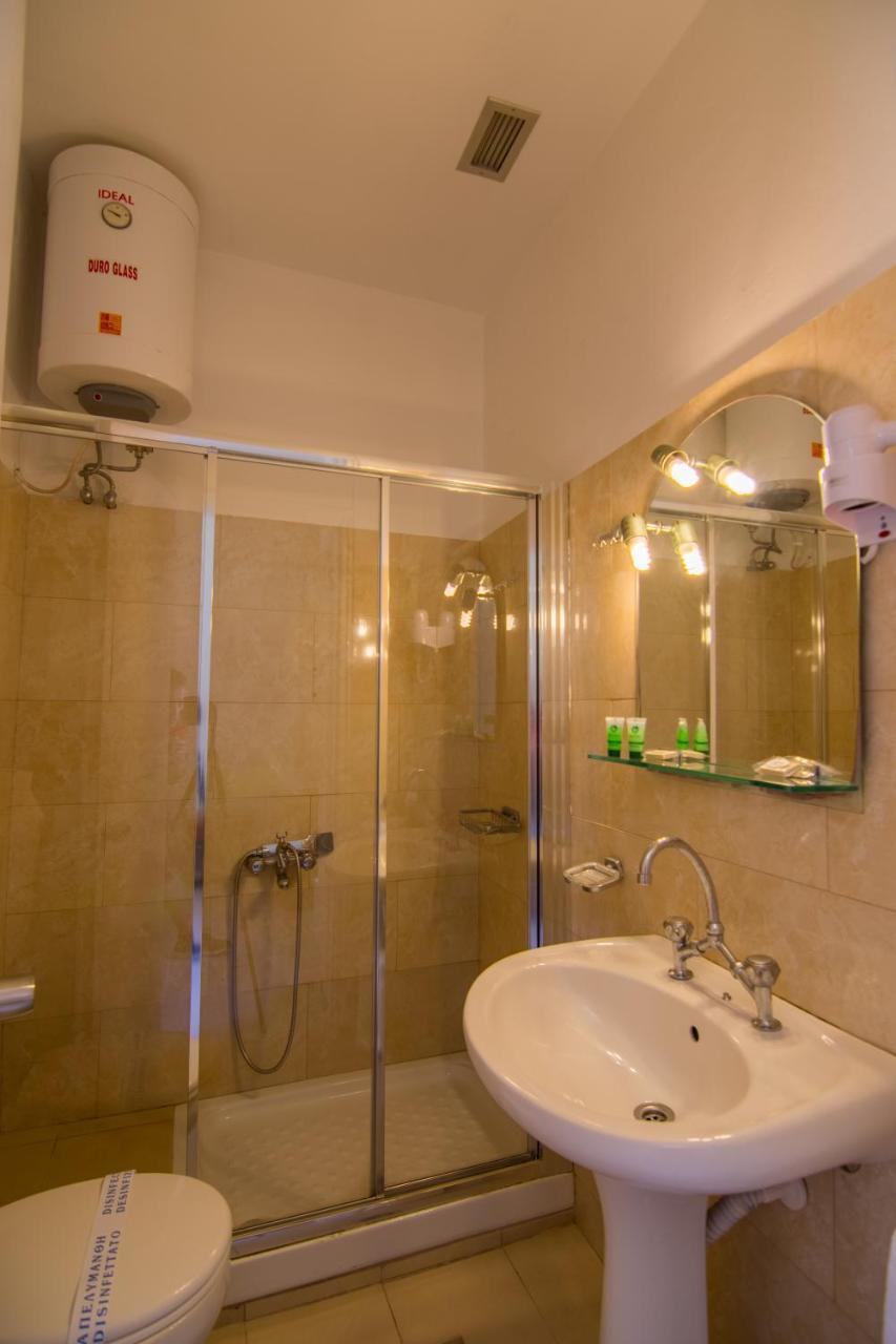 Hotel Halaris Ermoupoli