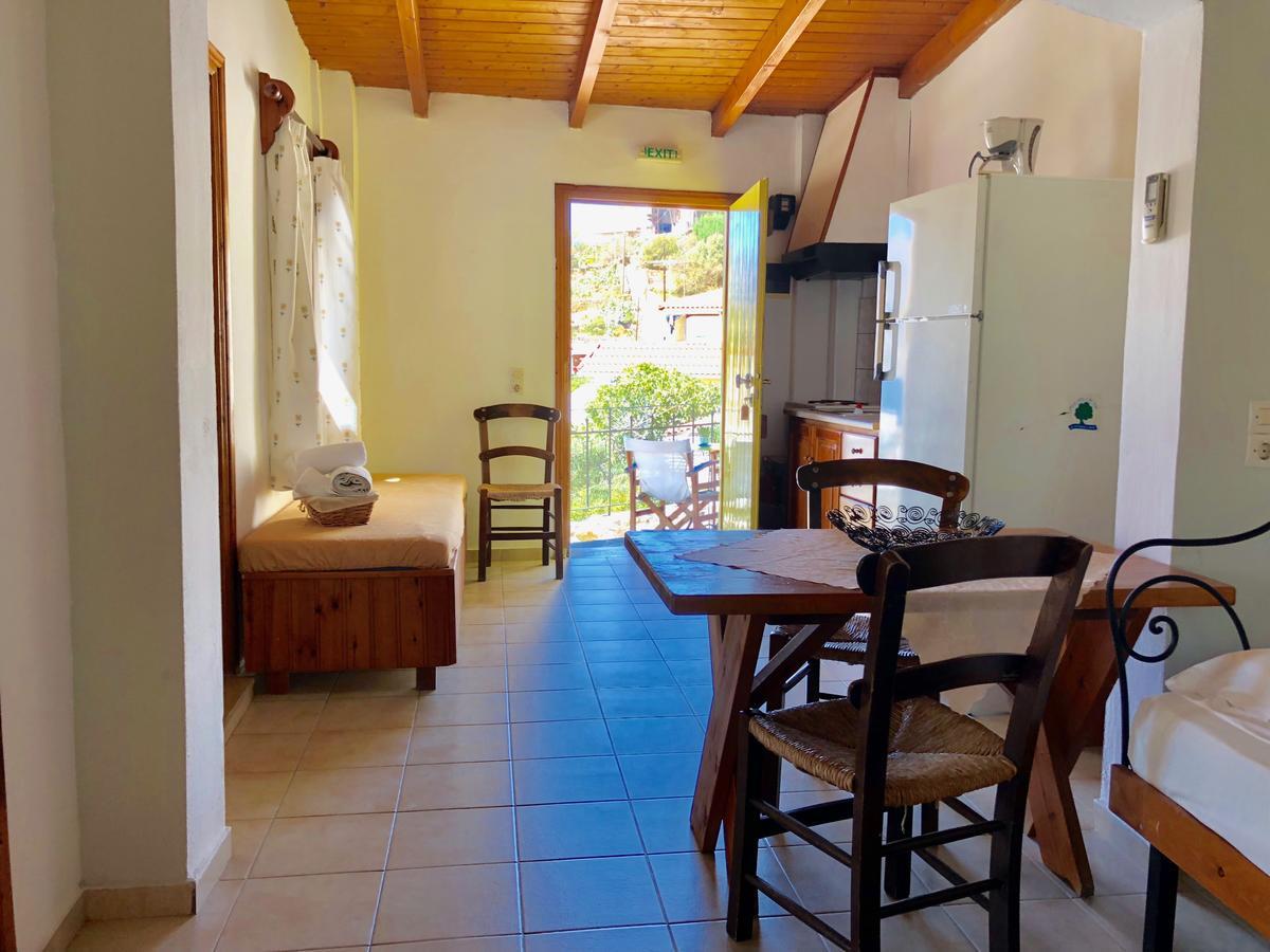 Aparthotel Patras Fourni Ikarias