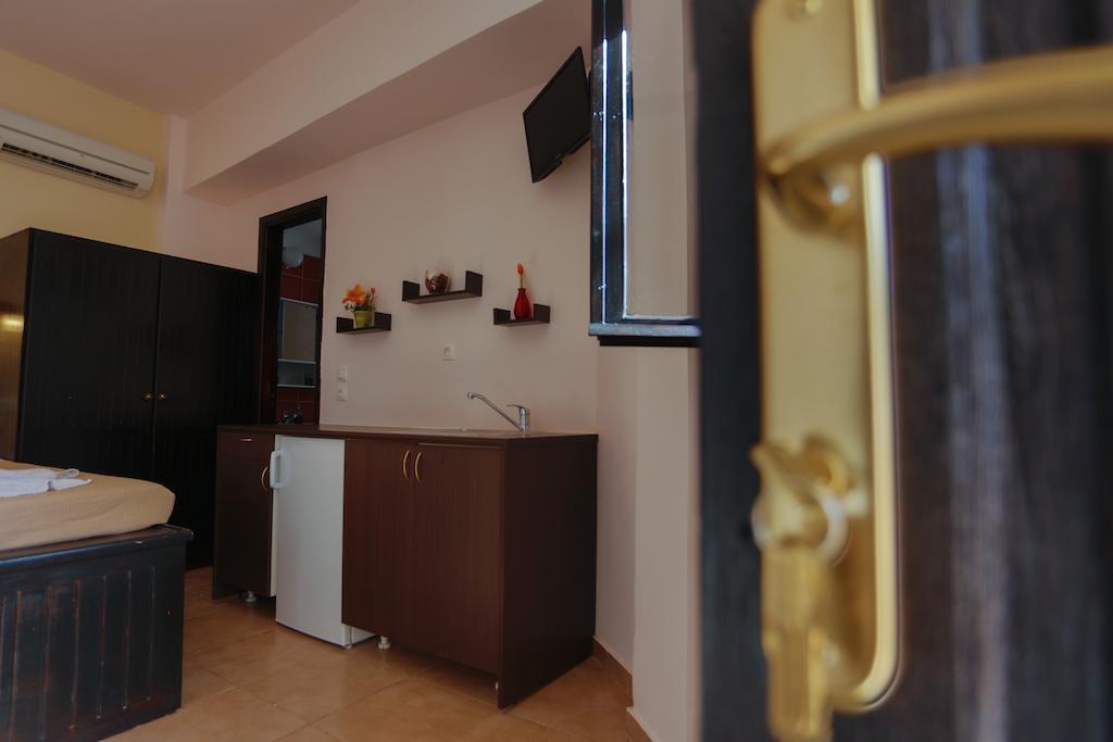 Little Sea View Apartment *